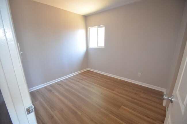 619 Palm Ave National City, CA 91950 photo 2