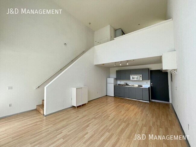 1944 State St San Diego, CA 92101