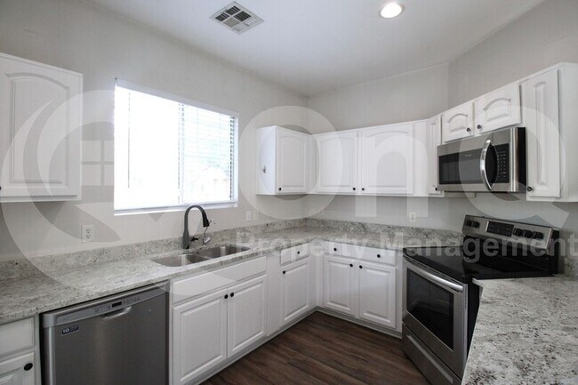 4226 E Spawn Ln Gilbert, AZ 85296 photo 4