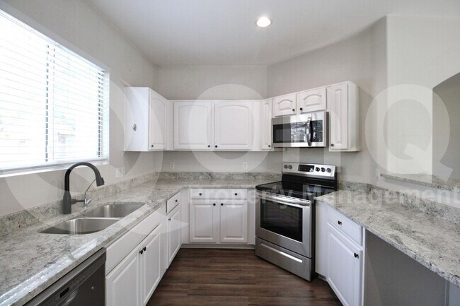 4226 E Spawn Ln Gilbert, AZ 85296 photo 3
