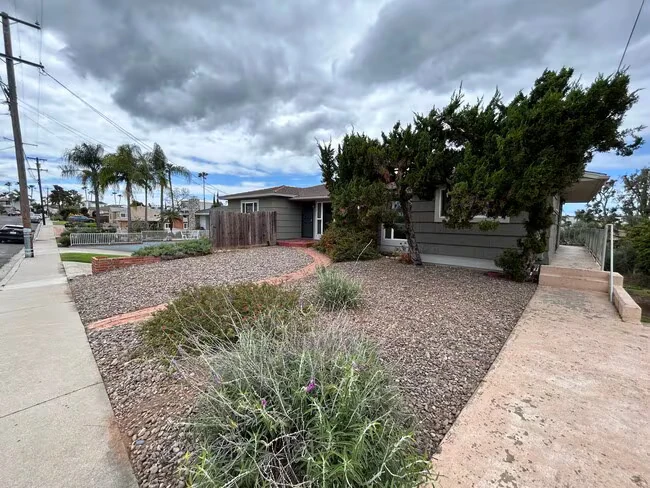 5074 La Dorna St San Diego, CA 92115 photo 3