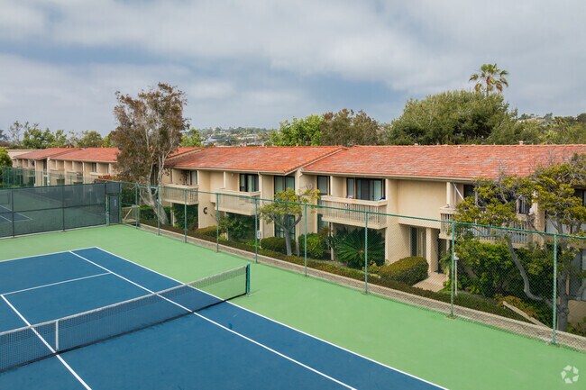 Solana Beach & Tennis Club photo 3