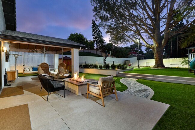 2140 Mountain Vista Dr Encinitas, CA 92024