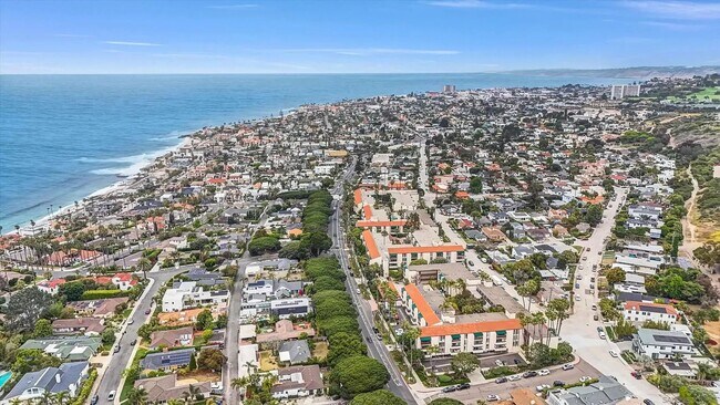 6455 La Jolla Blvd San Diego, CA 92037 photo 3