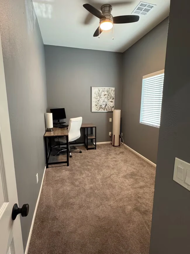 903 E La Jolla Dr Tempe, AZ 85282 photo 4