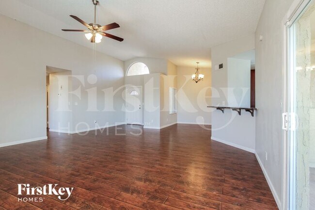 515 E Renee Dr Phoenix, AZ 85024 photo 3