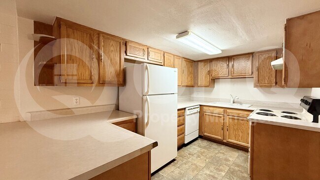 1828 W Tuckey Ln Phoenix, AZ 85015 photo 3