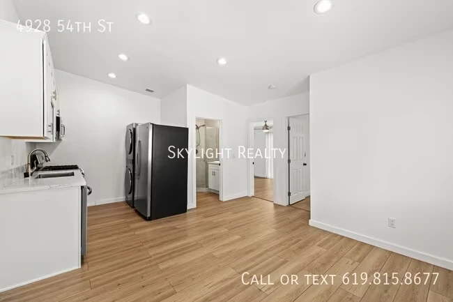 4928 54th St San Diego, CA 92115 photo 2