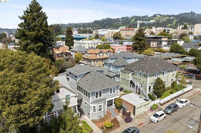 2211 Haste St Berkeley, CA 94704 photo 5