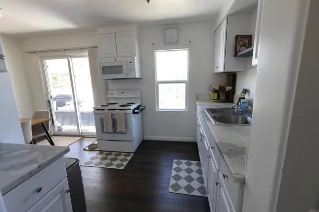 4641 Terry Ln La Mesa, CA 91942 photo 2