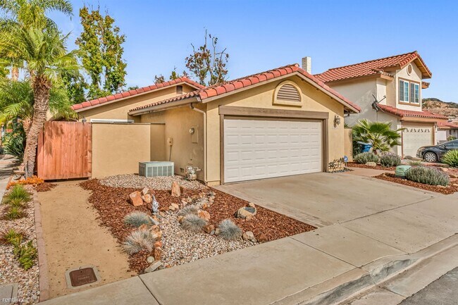 2166 Pueblo Glen Escondido, CA 92027
