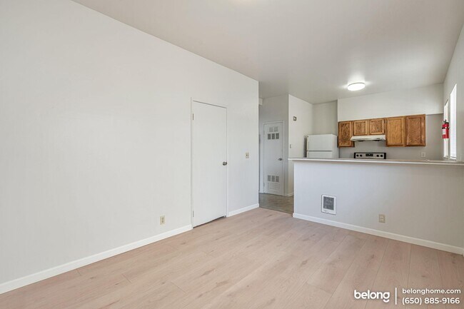 1214 13th Ave Oakland, CA 94606 photo 3