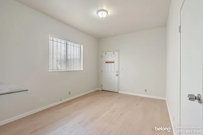 1214 13th Ave Oakland, CA 94606 photo 4