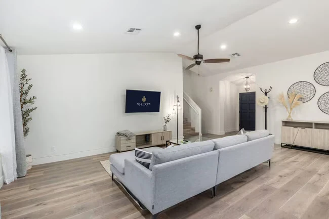 2562 E Lynwood St Mesa, AZ 85213 photo 4