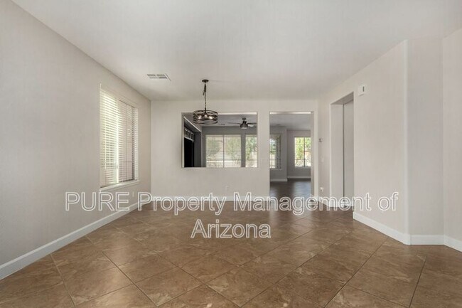 3311 S Sunland Dr Chandler, AZ 85248 photo 3