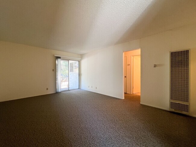 1201-1213 Eggleston St Napa, CA 94559 photo 3