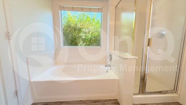 10335 N 58th Ln Glendale, AZ 85302 photo 2
