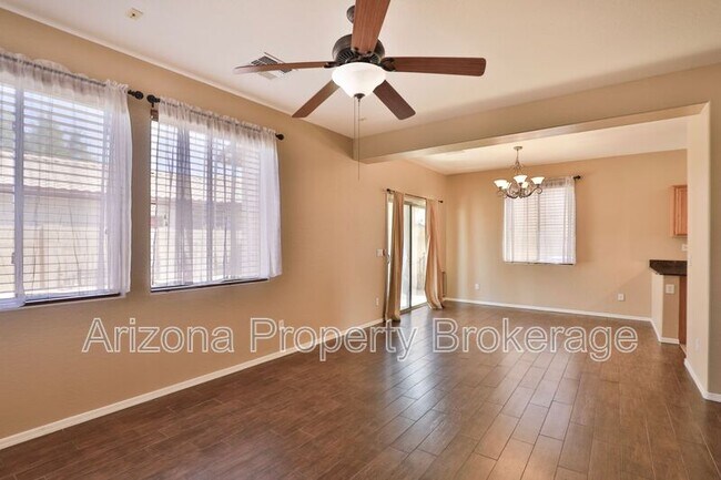 875 S Porter St Gilbert, AZ 85296 photo 4