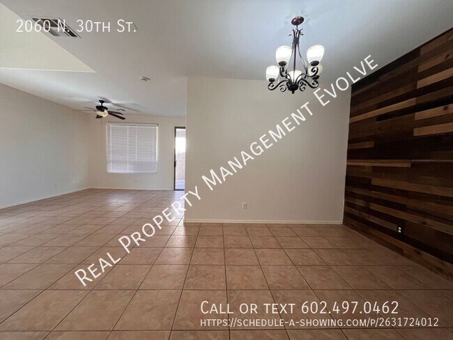 2060 N 30th St Mesa, AZ 85213 photo 4