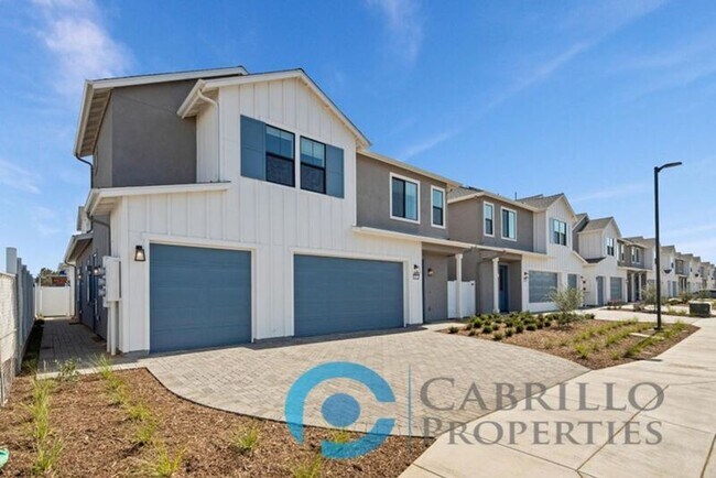 1640 Neptune Ave San Diego, CA 92154 photo 4
