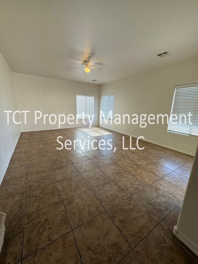 12128 W Tara Ln El Mirage, AZ 85335 photo 2