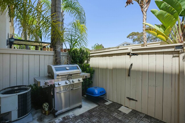 7635 Family Cir San Diego, CA 92111 photo 5