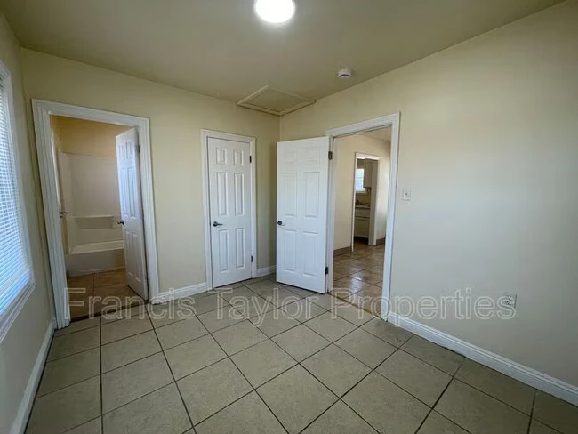741 S Escondido Blvd Escondido, CA 92025 photo 5