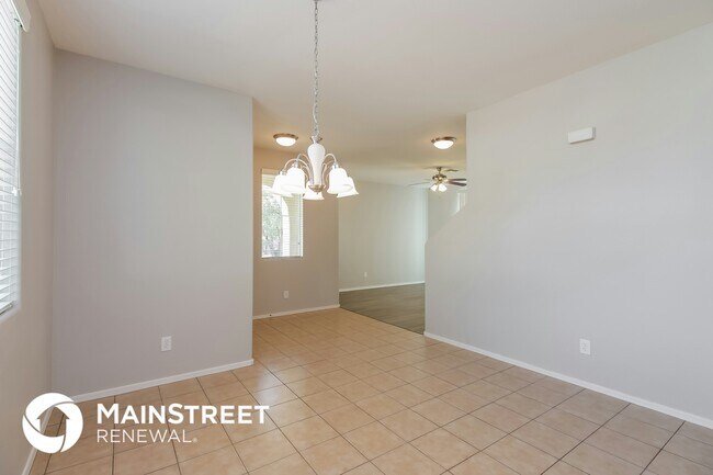3806 S 54th Glen Phoenix, AZ 85043 photo 4