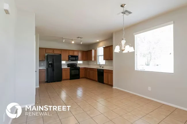 3806 S 54th Glen Phoenix, AZ 85043 photo 5
