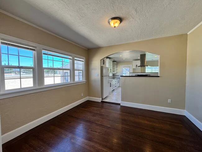 339 Ohio St Vallejo, CA 94590 photo 5