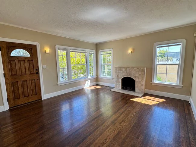 339 Ohio St Vallejo, CA 94590 photo 4