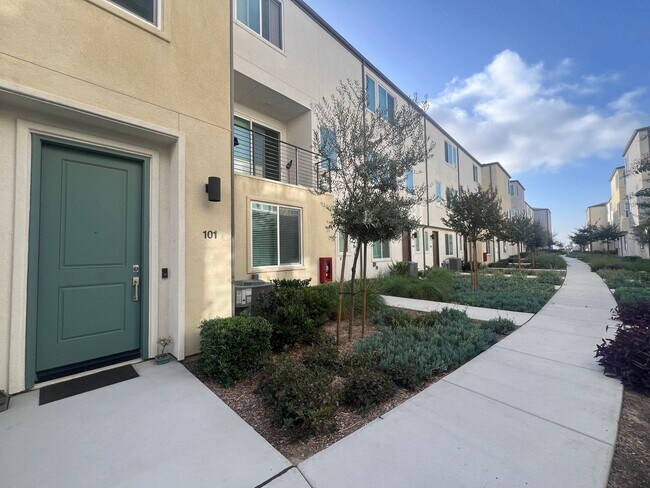 5485 Seacliff Pl San Diego, CA 92154 photo 2