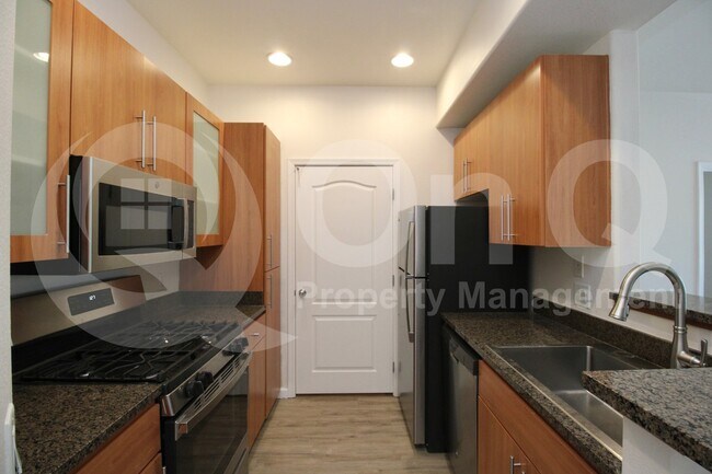 6900 E Princess Dr Phoenix, AZ 85054 photo 3