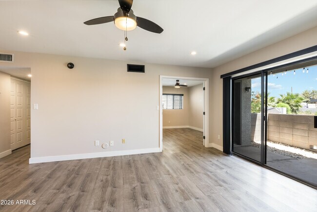 6480 N 82nd St Scottsdale, AZ 85250 photo 4
