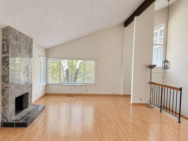 100 Milani Ct Los Gatos, CA 95030 photo 2