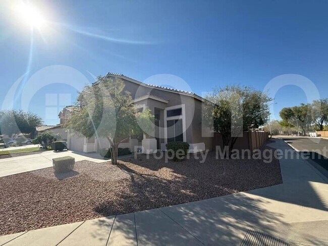 6618 S 45th Dr Phoenix, AZ 85339 photo 3