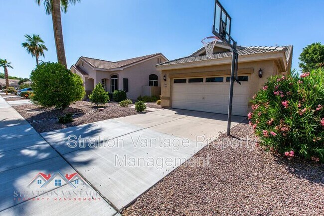 1552 E Shannon St Chandler, AZ 85225 photo 3