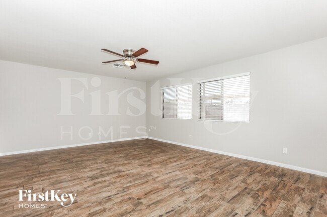30492 N Appalachian Trail San Tan Valley, AZ 85143 photo 4