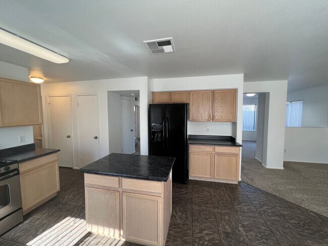 20401 N 37th Ave Glendale, AZ 85308 photo 4
