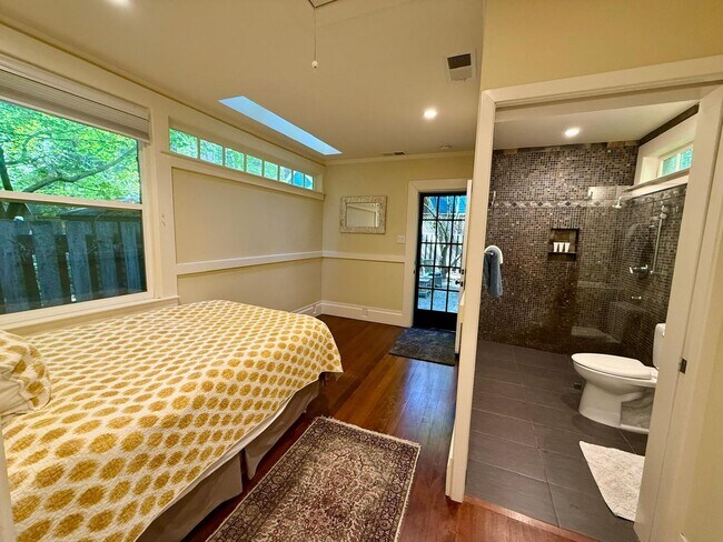 Peaceful Madrone Canyon One Bedroom Cottage Near Downtown Larkspur photo 4