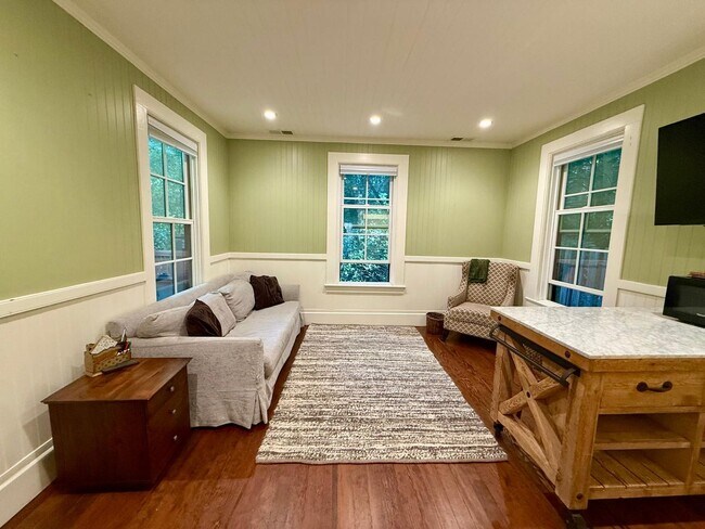 Peaceful Madrone Canyon One Bedroom Cottage Near Downtown Larkspur photo 3
