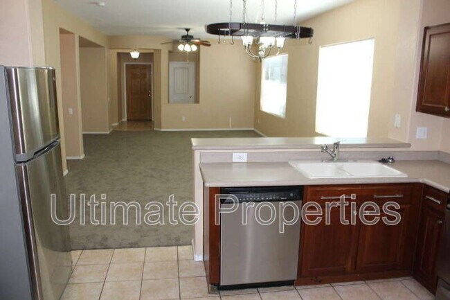 9225 W Milkweed Loop Phoenix, AZ 85037 photo 4