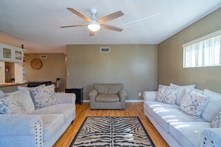 5001 54th St San Diego, CA 92115 photo 3