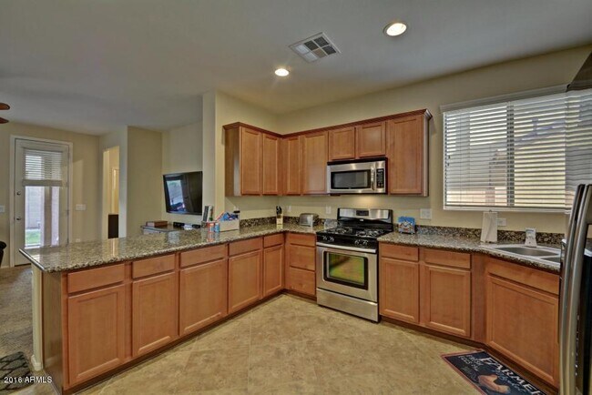 2065 S Martingale Rd Gilbert, AZ 85295 photo 5