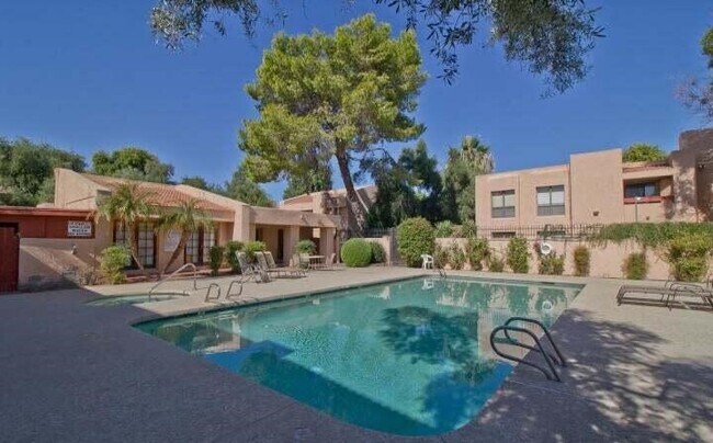 3131 W COCHISE Drive photo 2