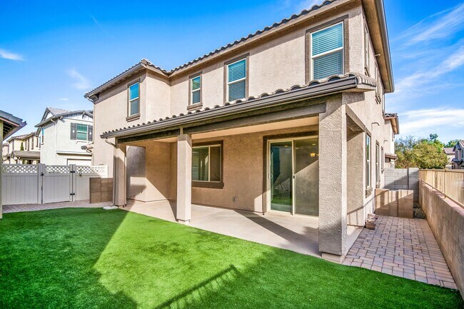872 S Pheasant Dr Gilbert, AZ 85296 photo 2