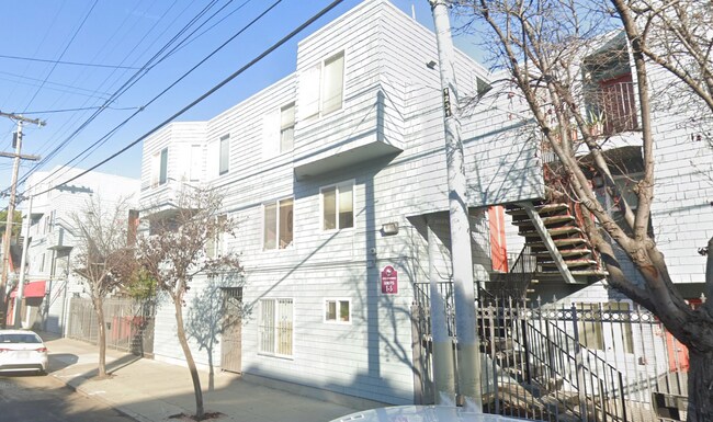 1227 Hampshire St San Francisco, CA 94110 photo 4