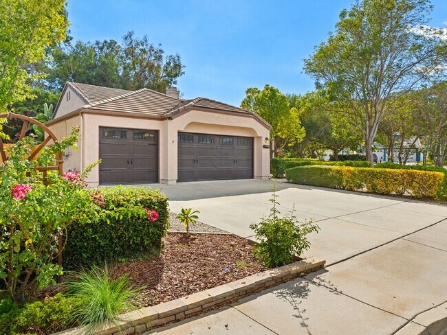 5911 Rio Valle Dr photo 3