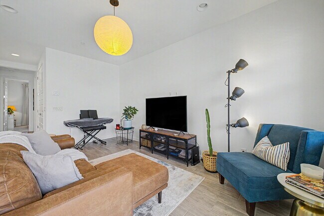 8149 E Petunia Ave Mesa, AZ 85212 photo 5
