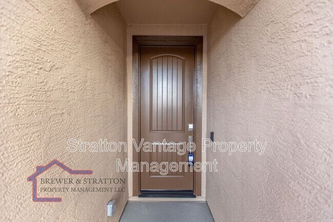 7425 S 22nd Ave Phoenix, AZ 85041 photo 3